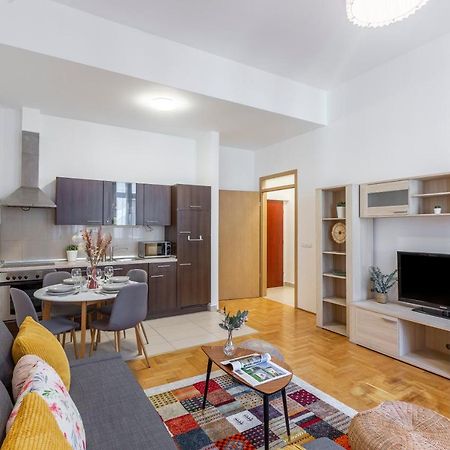 Central Gozsdu Apartment In The Party Street Budapest Extérieur photo