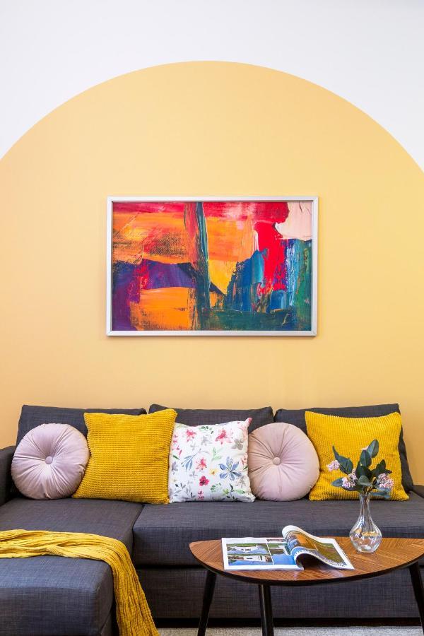 Central Gozsdu Apartment In The Party Street Budapest Extérieur photo