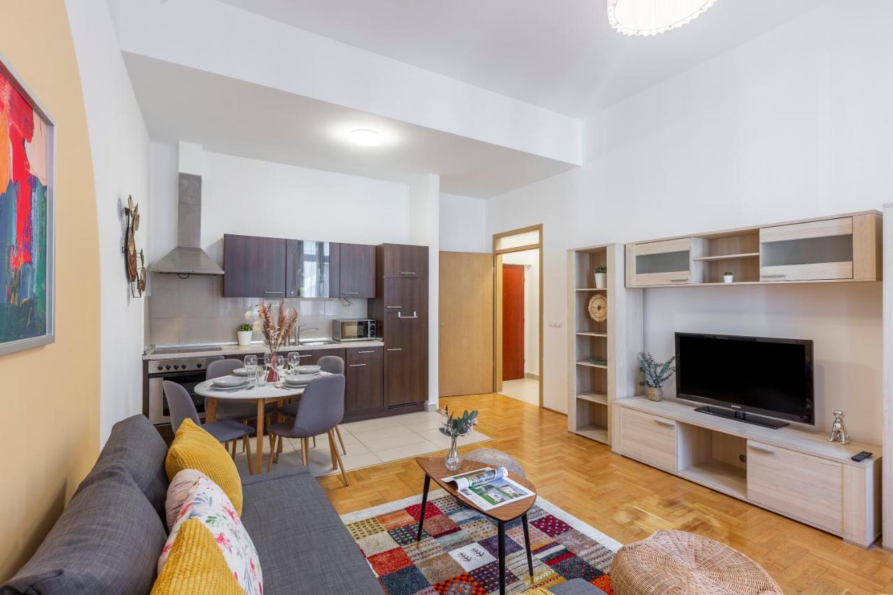 Central Gozsdu Apartment In The Party Street Budapest Extérieur photo